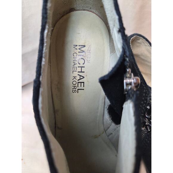Michael Kors Norma Black Suede Women's Ankle Boots. Wedge Heel Zipper SZ 6.5M - Picture 4 of 10